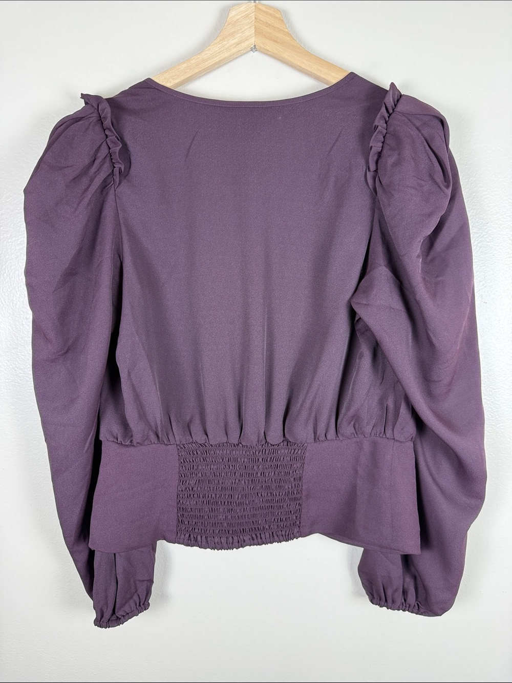 Express Women's Plum V-Neck Long Sleeve Top. Medium. NEW - Picture 3 of 7